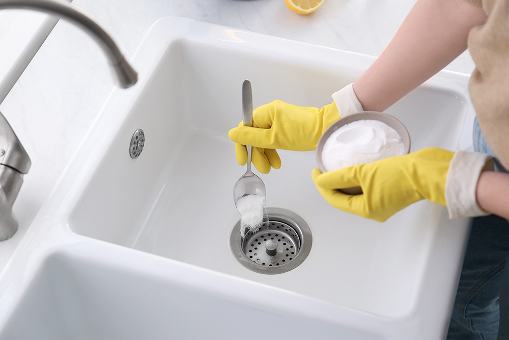 5 Drain Cleaning Tricks You Can Try at Home