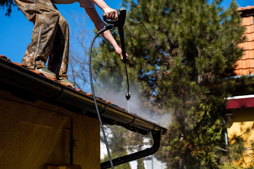 Gutter Cleaning Ealing
