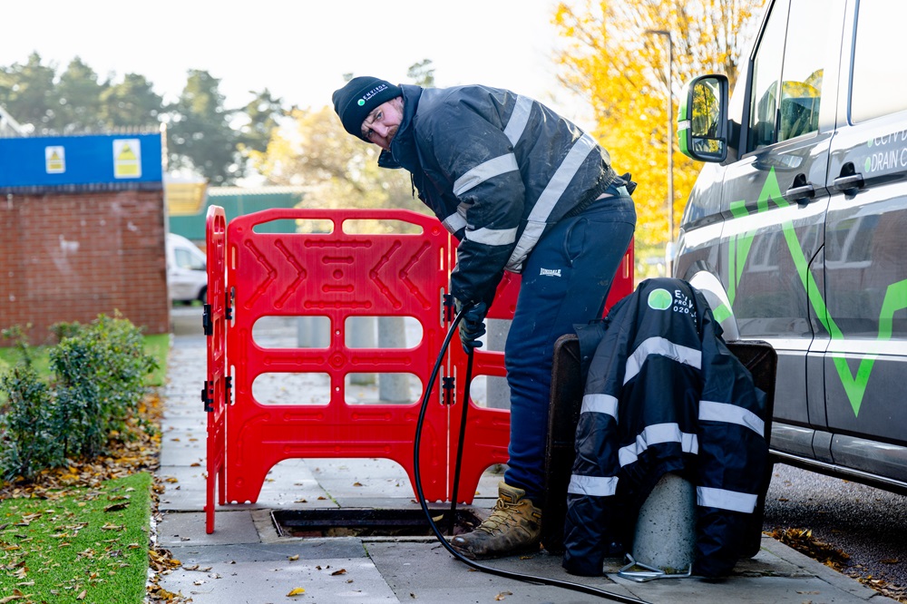 How Sewer Cleaning in London Can Save You Cash